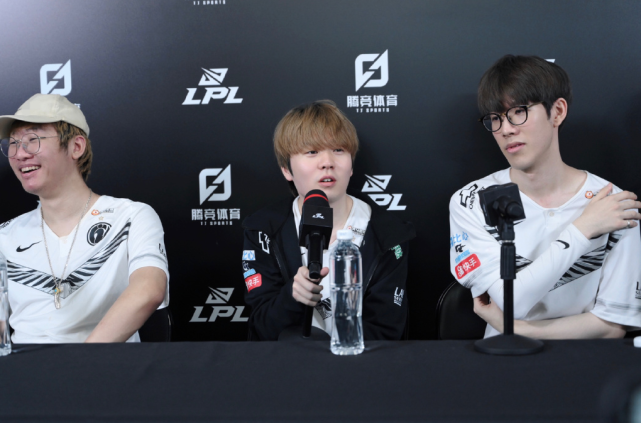 是青岛男篮 是青岛男篮